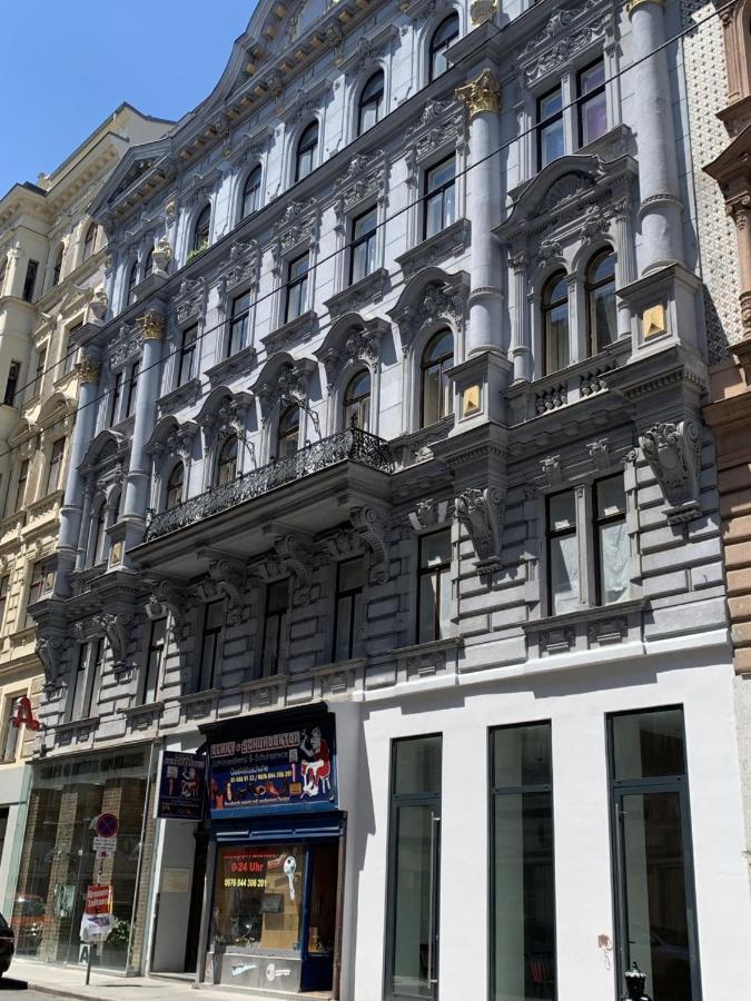 Grosszuegiges Apartment Mit Lounge Naehe Naschmarkt Viena Exterior foto